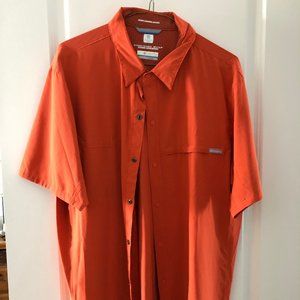 Columbia Omni Wick Button Up